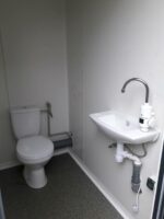 NZ4508 KONTENER SANITARNY PODWÓJNY 2 KABINY WC / WC + PISUAR 243x174x246 - obrazek 7