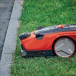 Robot koszący FREELEXO CAM 500 Einhell 500m2 18V 3Ah - obrazek 2